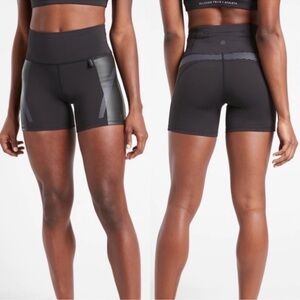 Athleta x Allyson Felix Legend Shorts Black Bike Reflective Size Small Women’s